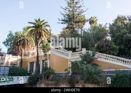 Cerro Santa Lucía, una collina storica situata nel cuore di Santiago del Cile, offre viste panoramiche della città. Foto Stock