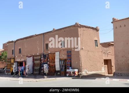 Mercato dell'artigianato berbero a Ouarzazate, Marocco Foto Stock