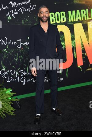 Westwood, Stati Uniti. 6 febbraio 2024. Kingsley Ben-Adir arriva alla prima di Los Angeles di "Bob Marley: One Love" tenutasi al Regency Village Theater il 6 febbraio 2024 a Westwood, California. © Lisa OConnor/AFF-USA.com credito: AFF/Alamy Live News Foto Stock