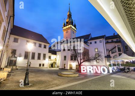 Il vecchio municipio di Brno di notte, Repubblica Ceca Foto Stock