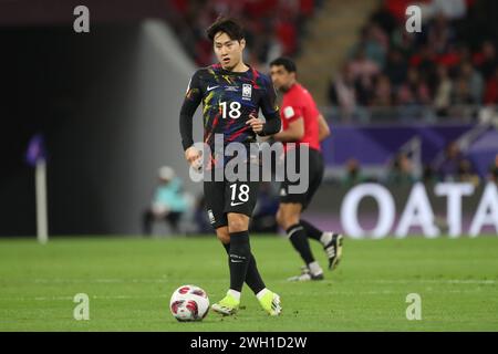 DOHA, QATAR - 6 FEBBRAIO: Lee Kang-in della Corea del Sud durante la semifinale della Coppa d'Asia AFC tra Giordania e Corea del Sud all'Ahmad Bin Ali Stadium il 6 febbraio 2024 a Doha, Qatar. (Foto di MB Media/) Foto Stock