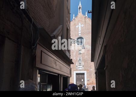 Chiesa gotica di Sant'Aponal a San Polo sestiere nel centro storico di Venezia, Veneto, Italia © Wojciech Strozyk / Alamy St Foto Stock