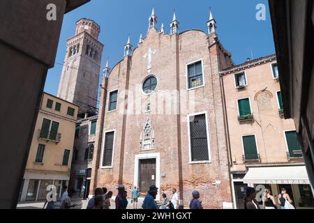 Chiesa gotica di Sant'Aponal a San Polo sestiere nel centro storico di Venezia, Veneto, Italia © Wojciech Strozyk / Alamy St Foto Stock