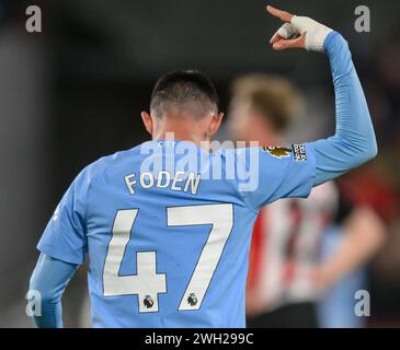 5 febbraio 2024 - Brentford V Manchester City - Premier League - Gtech Community Stadium. Phil Foden del Manchester City celebra il suo terzo gol. Foto : Mark Pain / Alamy Live News Foto Stock