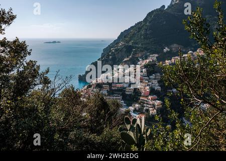 Esplorando il sud dell'Italia, viaggia verso la regione della Costiera Amalfitana, con panorami e paesaggi incredibili, vagabondare in Europa. Foto Stock