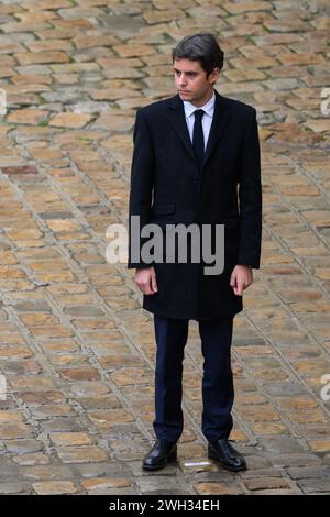 © Julien Mattia/le Pictorium/MAXPPP - Parigi 07/02/2024 Julien Mattia/le Pictorium - 07/02/2024 - Francia/Ile-de-France/Parigi - le Premier Ministre, Gabriel Attal Lors de la Ceremonie d'hommage aux victimes francaises des attaques terroristes du 7 octobre en Israel, aux Invalides, le 7 Fevrier 2024. - Valeurs ACtuelles Out, JDD Out, No JDD, no russia, russia Out/07/02/2024 - Francia/Ile-de-France (regione)/Parigi - il primo Ministro Gabriel Attal alla cerimonia in onore delle vittime francesi degli attentati terroristici del 7 ottobre in Israele, a Les Invalides, 7 febbraio 2024. Foto Stock