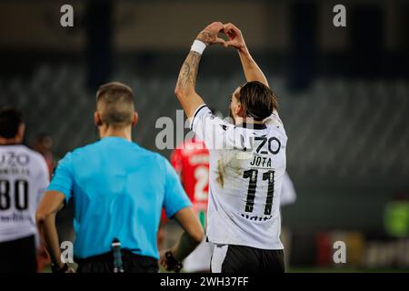 Jota Silva durante la partita della Liga Portugal 23/24 tra Vitoria Sport Clube e CF Estrela Amadora all'Estadio Dom Afonso Henriques, Guimaraes, Portogallo. Foto Stock