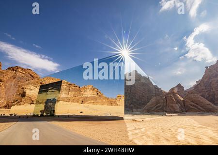Medio Oriente, Arabia Saudita, Medina, al-Ula. 18 novembre 2023. Maraya Concert Hall nel deserto della Valle di Ashar. Foto Stock