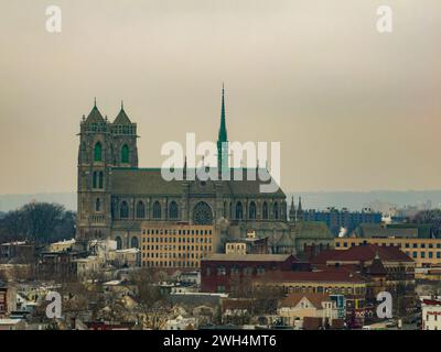 Cattedrale Basilica del Sacro cuore di Newark, NJ È la quinta cattedrale più grande del Nord America ed è la sede dell'arcidio cattolico Foto Stock