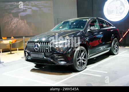 Nuova Delhi - 1 febbraio 2024: Mercedes-AMG GLE 53 Coupé è in mostra al Bharat Mobility Global Expo 2024 a nuova Delhi, in India. Foto Stock