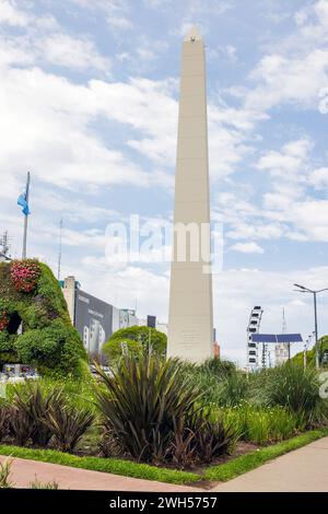 Obelisco di Buenos Aires, Argentina, lunedì 13 novembre 2023. Foto: David Rowland / One-Image.com Foto Stock