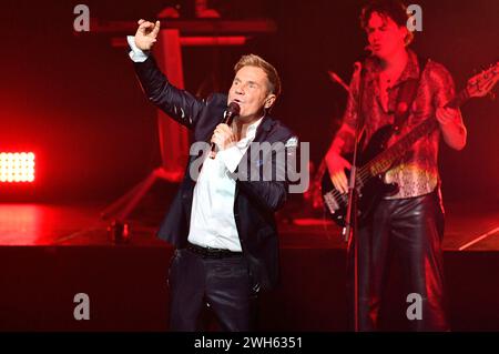 Dieter Bohlen live beim exklusiven Konzert zum 70. Geburtstag von Dieter Bohlen im Theater am Potsdamer Platz. Berlino, 07.02.2024 *** Dieter Bohlen live all'esclusivo concerto per il 70° compleanno di Dieter Bohlens al Theater am Potsdamer Platz Berlin, 07 02 2024 foto:Xn.xKubelkax/xFuturexImagex bohlen 4250 Foto Stock