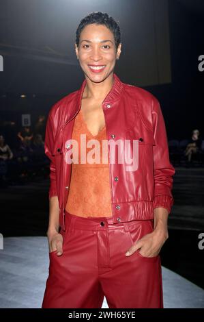 Annabelle Mandeng bei der Kilian Kerner Fashion Show auf der Berlin Fashion Week Autunno/Inverno 2024 nella der Verti Music Hall. Berlino, 07.02.2024 *** Annabelle Mandeng al Kilian Kerner Fashion Show alla Berlin Fashion Week Autunno Inverno 2024 nella Verti Music Hall Berlin, 07 02 2024 foto:XF.xKernx/xFuturexImagex kerner 4229 Foto Stock