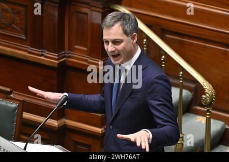 Bruxelles, Belgio. 8 febbraio 2024. Il primo ministro Alexander De Croo, nella foto, durante una sessione plenaria della camera al Parlamento federale di Bruxelles, giovedì 8 febbraio 2024. BELGA PHOTO ERIC LALMAND credito: Belga News Agency/Alamy Live News Foto Stock