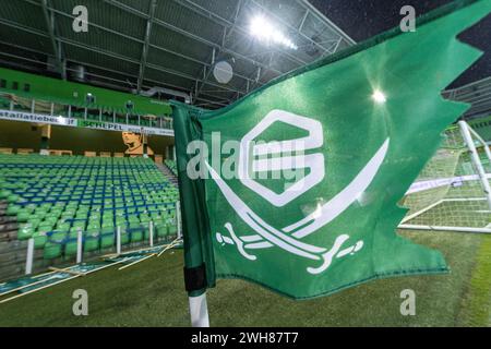 Groninga, Paesi Bassi. 8 febbraio 2024. GRONINGEN, PAESI BASSI - 8 FEBBRAIO: Cornerflag del FC Groningen durante i quarti di finale di Coppa TOTO KNVB tra FC Groningen e fortuna Sittard all'Euroborg l'8 febbraio 2024 a Groningen, Paesi Bassi. (Foto di Pieter van der Woude/Orange Pictures) credito: Orange Pics BV/Alamy Live News Foto Stock