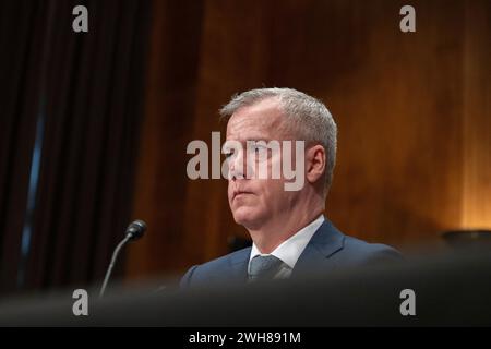 Washington, Vereinigte Staaten. 8 febbraio 2024. CEO di Bristol Myers Squibb Chris Boerner in un'udienza del Senato salute, istruzione, lavoro e pensioni per âexamine il costo della prescrizione drugsâ nell'edificio uffici del Senato Dirksen a Washington, DC giovedì 8 febbraio 2024. Crediti: Annabelle Gordon/CNP/dpa/Alamy Live News Foto Stock