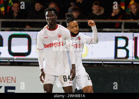 Ostenda, Belgio. 8 febbraio 2024. Mahamadou Doumbia di Anversa festeggia dopo aver segnato durante una partita di calcio tra KV Oostende (1b) e Royal Anversa FC, giovedì 8 febbraio 2024 ad Anversa, la prima tappa delle semifinali della Croky Cup. BELGA FOTO KURT DESPLENTER credito: Belga News Agency/Alamy Live News Foto Stock