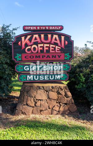 Il cartello della Kauai Coffee Company si trova a Kauai, Hawaii, USA, il 18 gennaio 2024. Foto Stock