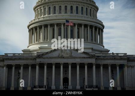 Washington, Stati Uniti. 8 febbraio 2024. Una vista generale del Campidoglio degli Stati Uniti, a Washington DC, giovedì 8 febbraio, 2024. (Graeme Sloan/Sipa USA) credito: SIPA USA/Alamy Live News Foto Stock