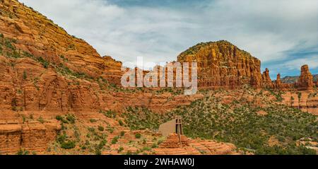 Fotografia con droni Red Rocks, Coconino National Forest, Sedona, Arizona, USA Foto Stock