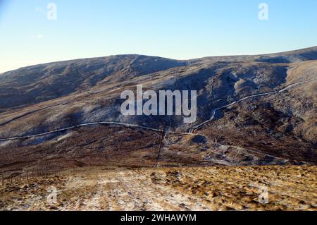 Il Gatescath Pass (Track) dal Wainwright Branstree a Mardale, Haweswater, Lake District National Park, Cumbria, Inghilterra, Regno Unito Foto Stock