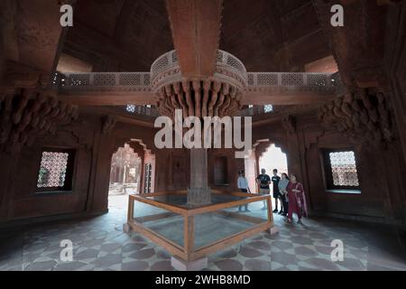 Interno di Diwan-e-Khas, Fatehpur Sikri Foto Stock