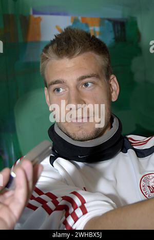 Copenhagen / Denmark. Nicklas Bendtner, calciatore della Juventus FC, membro della nazionale danese di calcio, è stato intervistato dai media prima della partenza per la Turchia il 13 novembre 2012 Foto Stock