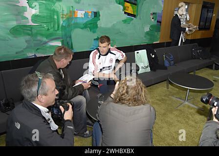 Copenhagen / Denmark. Nicklas Bendtner, calciatore della Juventus FC, membro della nazionale danese di calcio, è stato intervistato dai media prima della partenza per la Turchia il 13 novembre 2012 Foto Stock