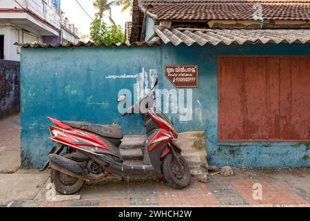 Scena di strada, Fort Kochi, Cochin, Kerala, India Foto Stock