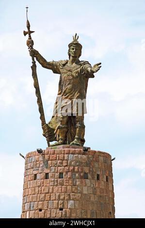 Statua inca del sovrano Pachacutec a Cusco, provincia di Cusco, Perù Foto Stock