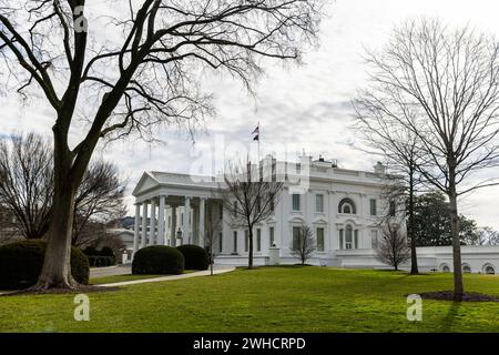 Washington, Stati Uniti. 9 febbraio 2024. La Casa Bianca a Washington DC venerdì 9 febbraio 2024. Foto di Julia Nikhinson/UPI credito: UPI/Alamy Live News Foto Stock