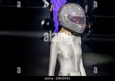 New York, Vereinigte Staaten. 8 febbraio 2024. PUMA Autunno/Inverno 2024 sfilata durante la New York Fashion Week del 2024 febbraio - New York; US 08/02/2024 credito: dpa/Alamy Live News Foto Stock