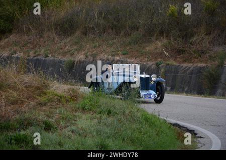 Tavoleto , Italia - set. 16 - 2023 : MG PB 1934 in coppa nuvolari vecchia corsa Foto Stock