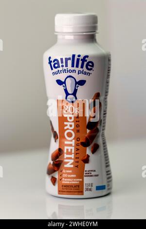 Frullato proteico al cioccolato Fairlife Foto Stock