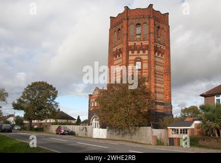 Storica torre acquatica di Finedon, Irthingborugh Rd, Finedon, Wellingborough, Northamptonshire, Inghilterra Foto Stock