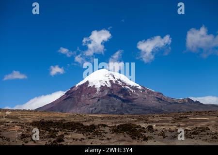 Fotografie mozzafiato del Monte Chimborazo - le maestose cime innevate dell'Ecuador Foto Stock