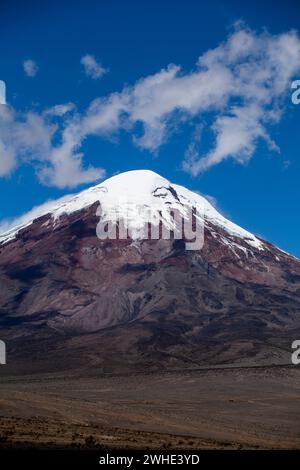 Fotografie mozzafiato del Monte Chimborazo - le maestose cime innevate dell'Ecuador Foto Stock