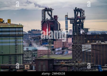 Stahlstandort Duisburg-Bruckhausen, ThyssenKrupp Steel, Hochöfen 8 e 9 Duisburg, NRW, Deutschland, Thyssekrupp Steel *** Duisburg Bruckhausen Steel, ThyssenKrupp Steel, altiforni 8 e 9 Duisburg, NRW, Germania, Thyssekrupp Steel Foto Stock