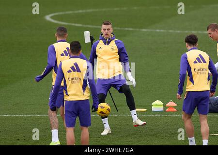 Madrid, Spagna. 9 febbraio 2024. Andriy Lunin del Real Madrid in azione durante l'ultima sessione di allenamento del Real Madrid CF prima della partita di calcio LaLiga EA Sports della settimana 24 contro il Girona FC al Ciudad Deportiva Real Madrid. Credito: SOPA Images Limited/Alamy Live News Foto Stock