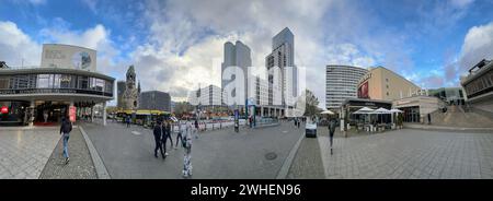 '24.11.2023, Germania, Berlino, Berlino - Panoramica della città con Bikini Berlin, Kaiser-Wilhelm-Gedaechtniskirche, Upper West, Zoofenster e Zoopalast (da Foto Stock