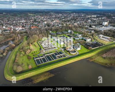 "07.01.2024, Germania, Renania settentrionale-Vestfalia, Dorsten - inondazioni sul Lippe, fiume nella regione della Ruhr, zone di conservazione e pianure alluvionali servono da prote alluvionale Foto Stock