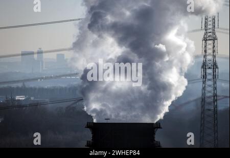 «23.01.2024, Germania, Renania settentrionale-Vestfalia, Bottrop - l'impianto di coking Prosper è uno dei tre impianti di coking in funzione nella regione della Ruhr. Il Pr Foto Stock