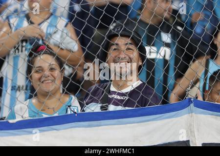 Avellaneda, Argentina, 9 febbraio 2024. Fan del Racing Club durante la partita tra Racing Club e San Lorenzo de Almagro. Crediti: Fabideciria/Alamy Live News Foto Stock