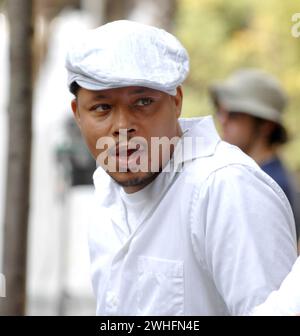 Manhattan, Stati Uniti d'America. 25 settembre 2007. SMG Terrence Howard Fighting 092607 26 COPERTURA ESCLUSIVA NEW YORK - 26 SETTEMBRE 2007: L'attore Terrence Howard sul set del suo nuovo film "Fighting", il 26 settembre 2007 a New York. People; Terrence Howard Credit: Storms Media Group/Alamy Live News Foto Stock