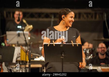 Schwaebisch Gmuend Sängerin Cassandra Steen auf der Landesgartenschau Schwaebisch Gmuend 2014 Sängerin Cassandra Steen auf der Landesgartenschau Schwaebisch Gmuend 2014 *** Schwaebisch Gmuend Singer Cassandra Steen al The State Garden Show Schwaebisch Gmuend 2014 Singer Cassandra Eien al The State Garden Show Schwaebisch Gmuend Show Schwaebisch Gmuend 2014 Foto Stock