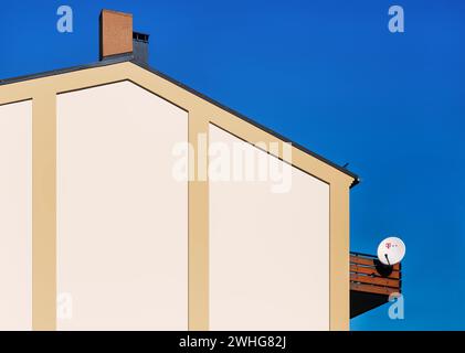 L'antenna sul balcone Foto Stock