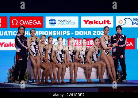 Doha, Qatar. 9 febbraio 2024. Japan team Group (JPN) Artistic Swimming : World Aquatics Championships Doha 2024 Team Free routine Final all'Aspire Dome di Doha, Qatar . Crediti: AFLO/Alamy Live News Foto Stock