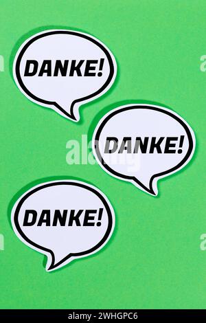 Danke bedanken in Sprechblasen Kommunikation Business Konzept Hochformat Stoccarda, Deutschland - 14. Gennaio 2024: Danke bedanken in Sprechblasen Kommunikation Business Konzept Hochformat a Stoccarda, Germania. *** Grazie in discorso bolle comunicazione business concept formato ritratto Stoccarda, Germania 14 gennaio 2024 Grazie in discorso bolle comunicazione business concept formato ritratto a Stoccarda, Germania Foto Stock