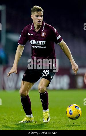 Salerno, Italia. 9 febbraio 2024. Toma Basic della US Salernitana durante la partita di serie A tra US Salernitana e Empoli FC allo Stadio Arechi il 9 febbraio 2024 a Salerno. Crediti: Giuseppe Maffia/Alamy Live News Foto Stock