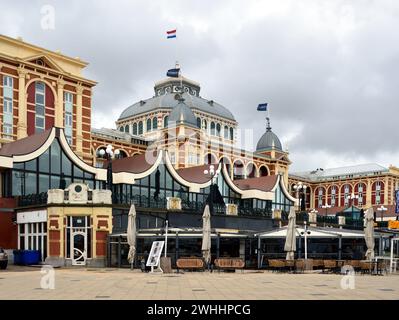 Passeggiata sul Mare del Nord nella città di Scheveningen, Paesi Bassi Foto Stock